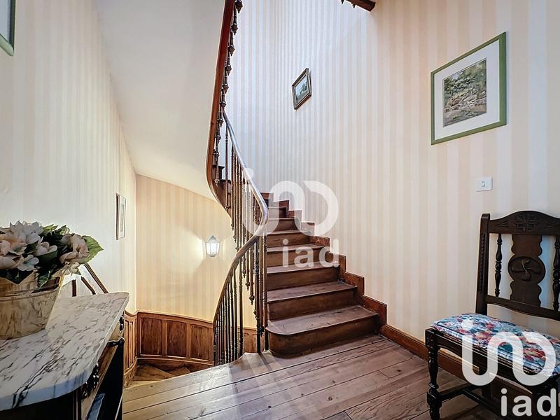 Maison de ville - 364 m² - 9 pièces