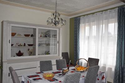 Maison - 145 m² - 7 pièces