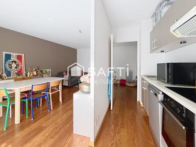 Appartement - 93 m² - 4 pièces