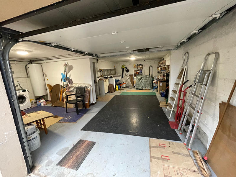 Maison - 180 m² - 9 pièces