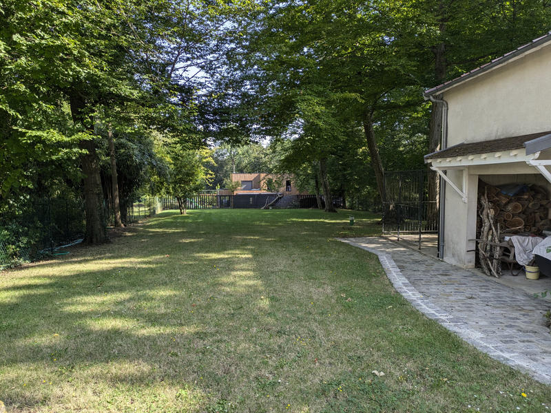 Maison - 218 m² - 11 pièces