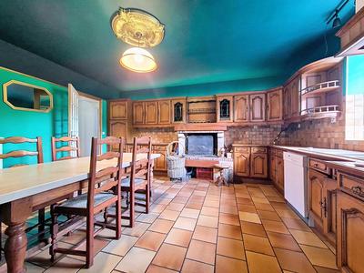 Maison - 575 m² - 16 pièces
