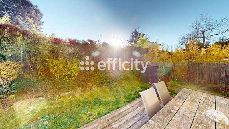 Appartement - 100 m² - 5 pièces