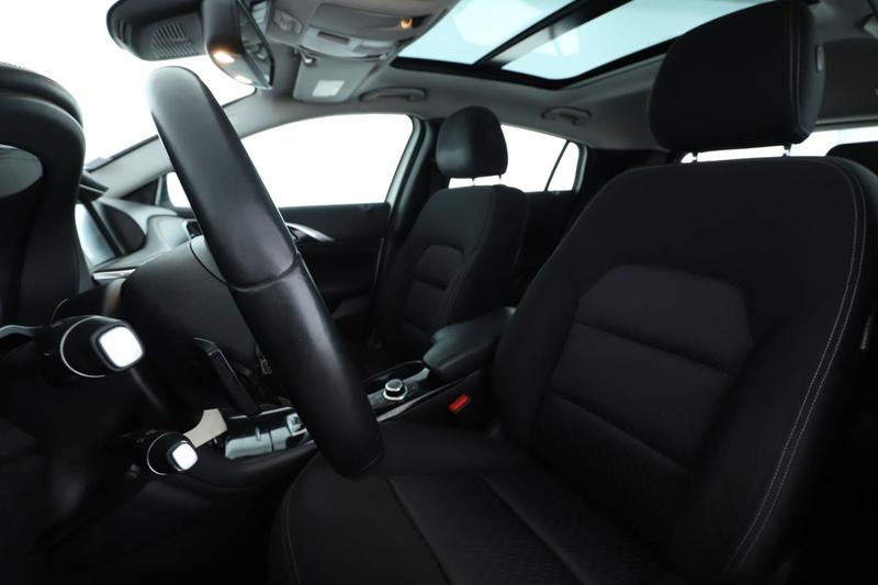 Infiniti Q30 2.2d Premium Dct 170 ch