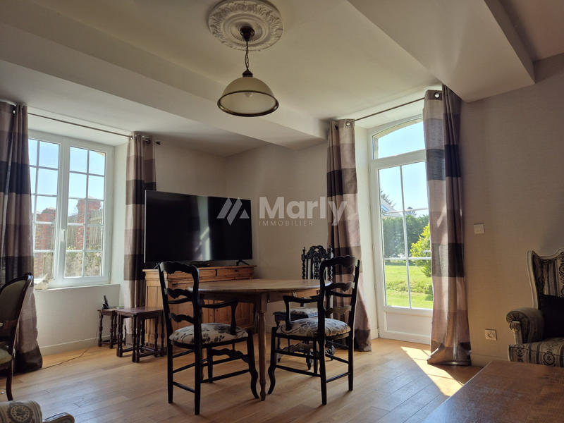 Maison ancienne - 268 m² - 7 pièces