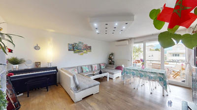 Appartement - 96 m² - 5 pièces