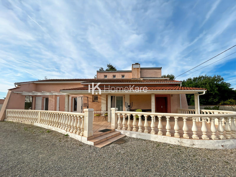 Maison - 200 m² - 8 pièces