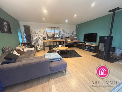 Maison - 225 m² - 8 pièces