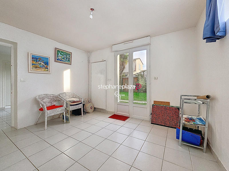 Maison - 215 m² - 11 pièces