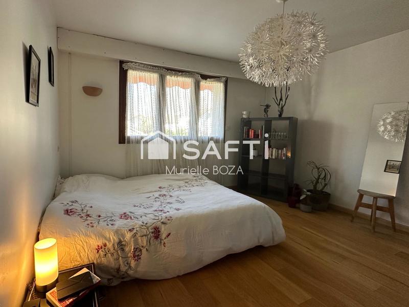 Appartement - 99 m² - 4 pièces