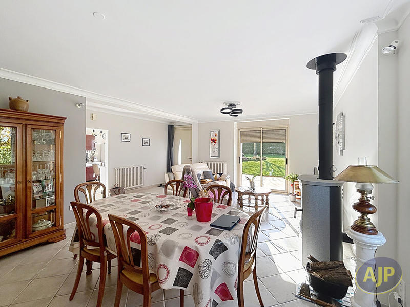 Maison - 130 m² - 5 pièces