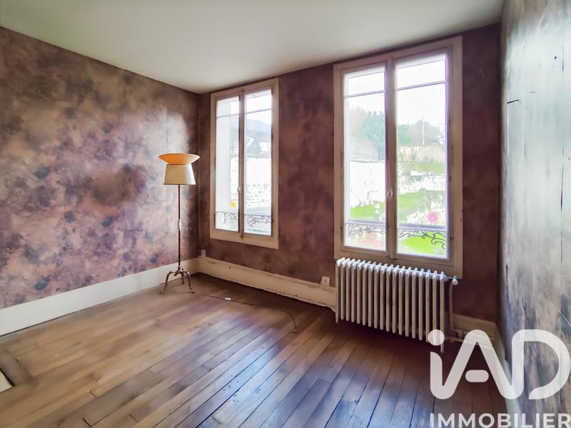 Maison - 217 m² - 9 pièces