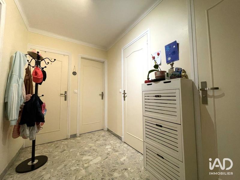 Maison - 233 m² - 7 pièces