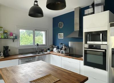 Propriété - 145 m² - 7 pièces