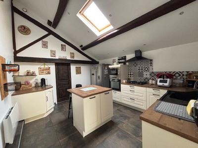 Maison - 170 m² - 7 pièces