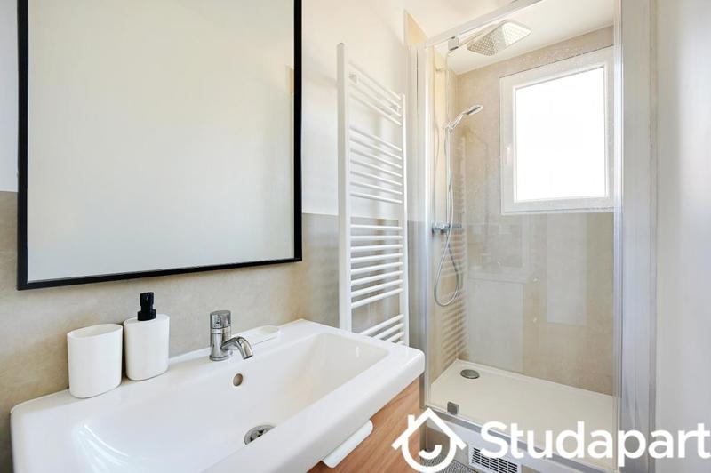 Chambre - 16 m² - 1 pièce