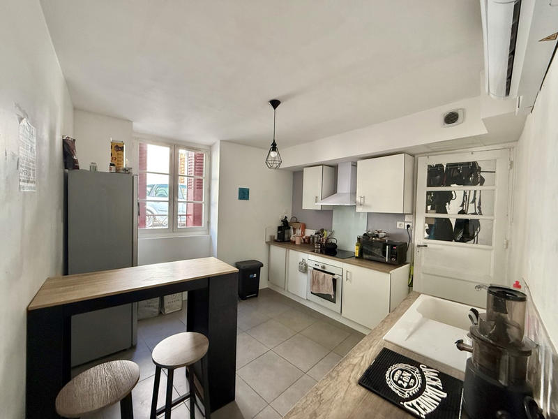 Immeuble - 142 m² - 6 pièces