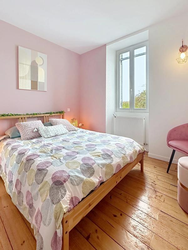 Maison en pierre - 254 m² - 7 pièces