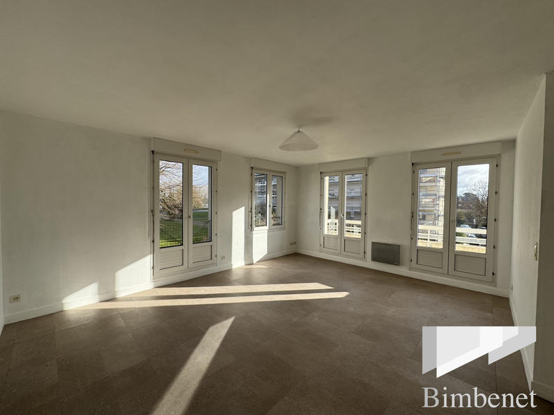 Appartement - 94 m² - 4 pièces