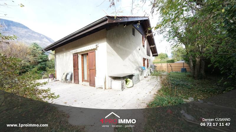 Maison - 99 m² - 5 pièces