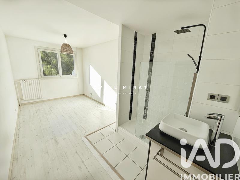 Appartement - 81 m² - 5 pièces