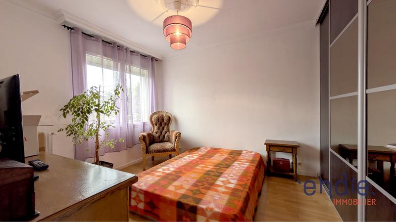 Maison - 121 m² - 5 pièces