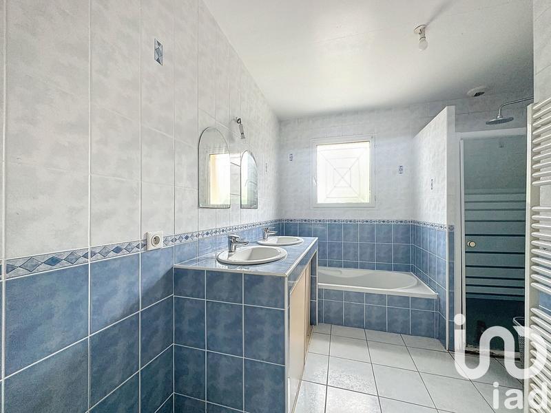 Maison - 138 m² - 7 pièces