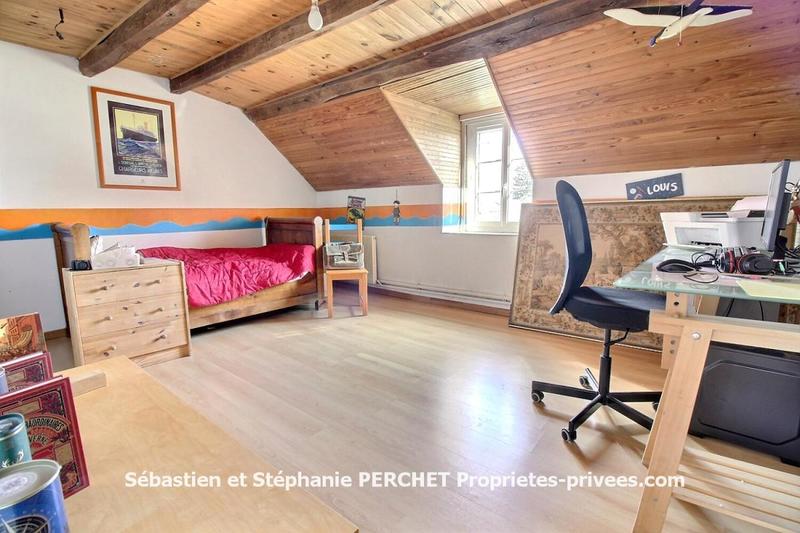 Maison - 203 m² - 8 pièces