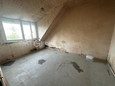 Maison - 85 m² - 5 pièces