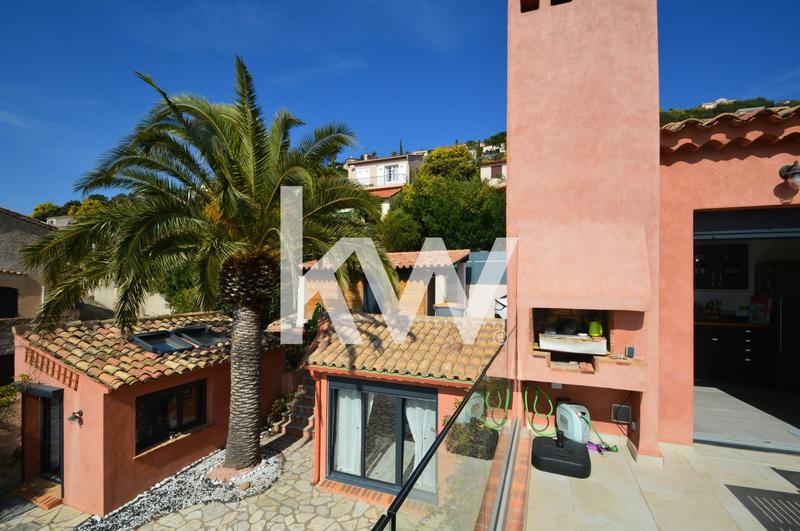 Villa - 215 m² - 7 pièces