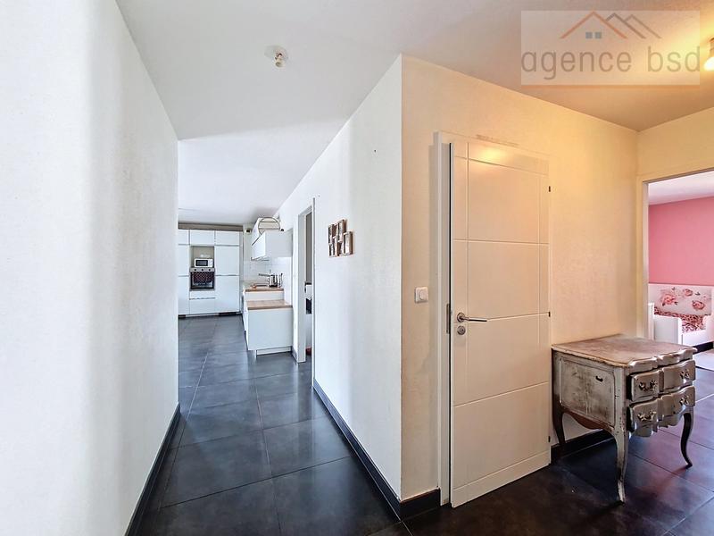 Appartement - 83 m² - 4 pièces