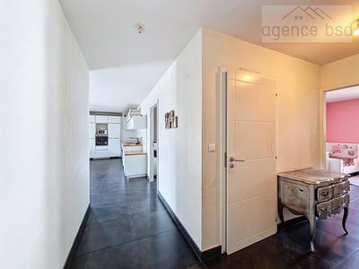 Appartement - 83 m² - 4 pièces