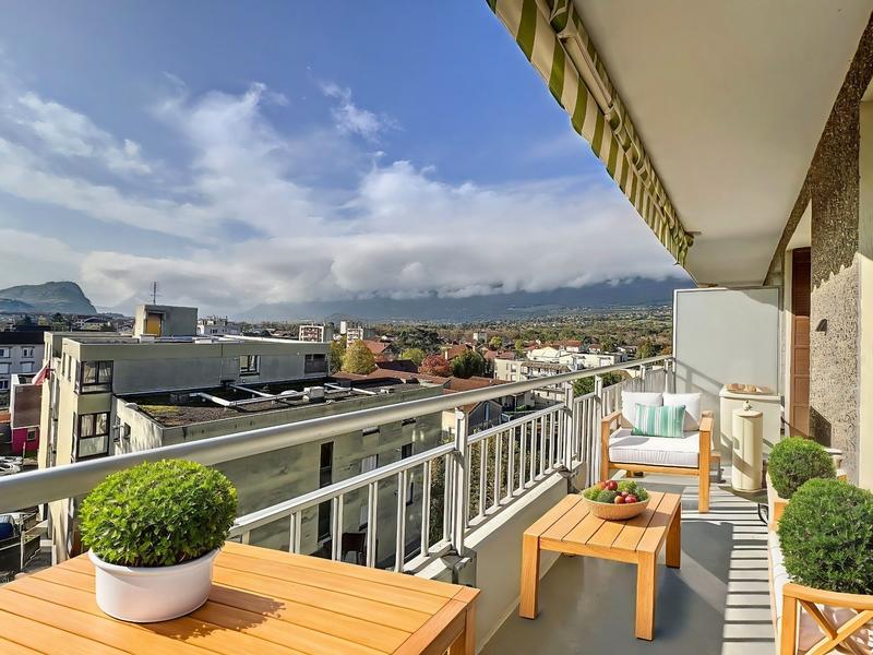 Appartement - 98 m² - 5 pièces