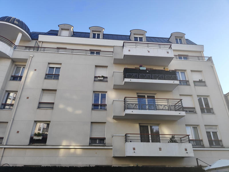 Appartement - 100 m² - 4 pièces