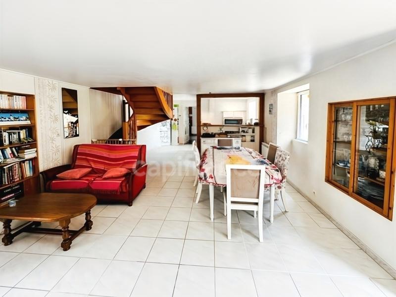 Maison en pierre - 132 m² - 7 pièces