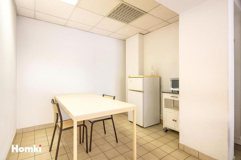 Local commercial - 65 m² - 1 pièce