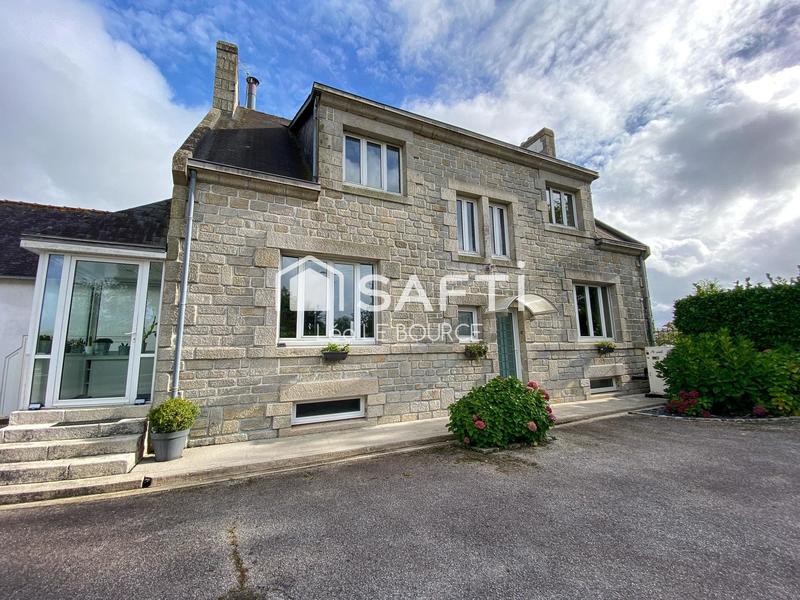 Maison - 223 m² - 8 pièces