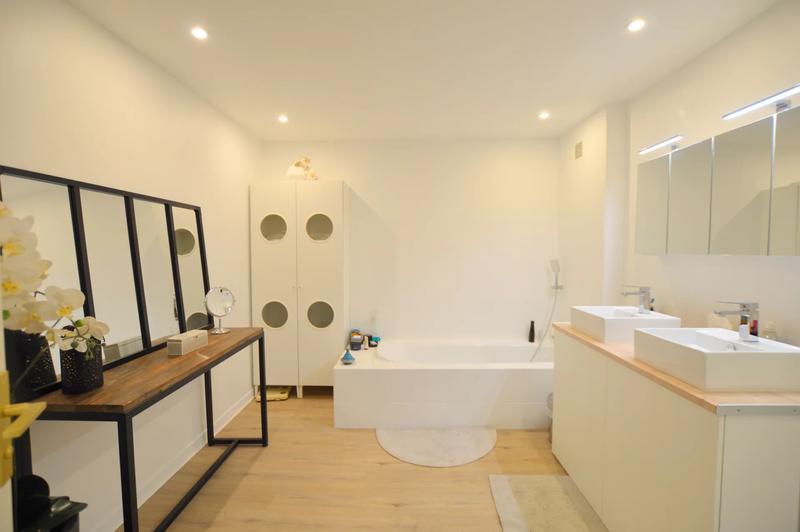 Maison - 160 m² - 4 pièces