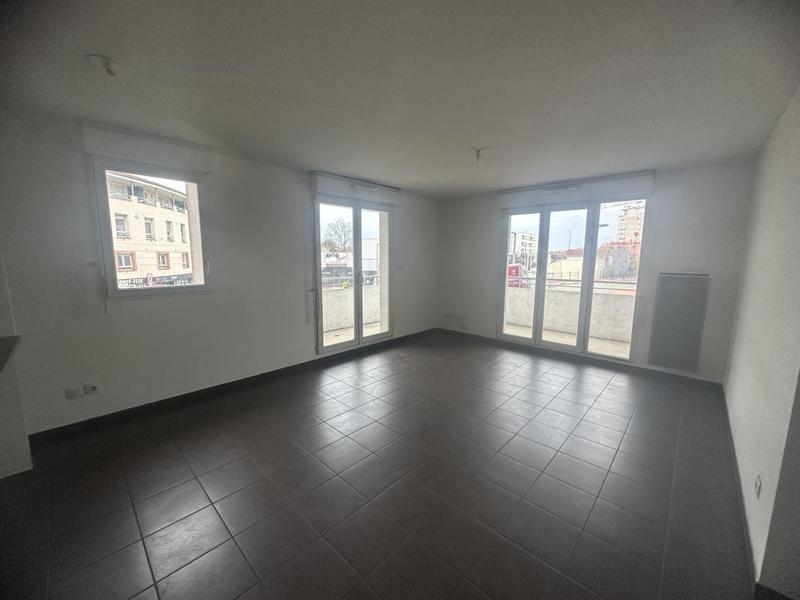 Appartement ancien - 63 m² - 3 pièces