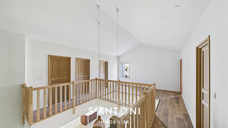 Maison - 150 m² - 5 pièces