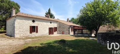 Maison - 280 m² - 10 pièces