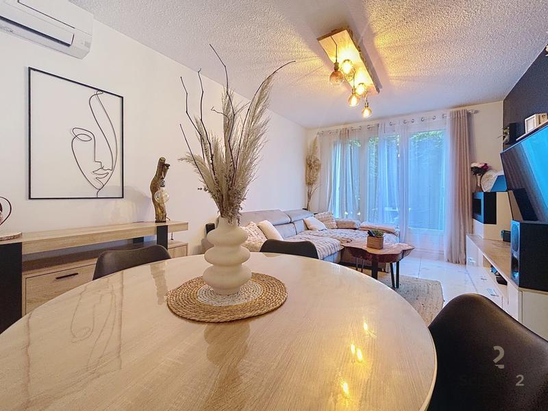 Appartement - 80 m² - 4 pièces