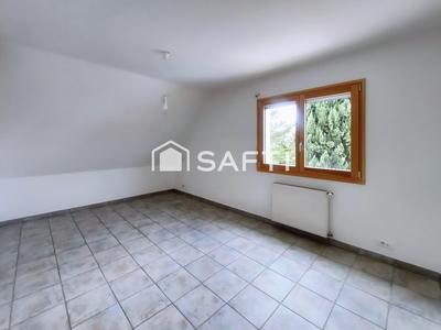 Maison - 138 m² - 6 pièces