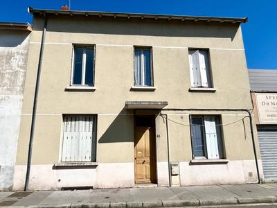 Immeuble - 225 m² - 13 pièces