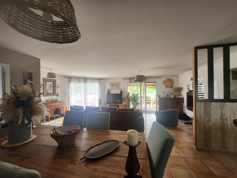 Maison - 110 m² - 6 pièces