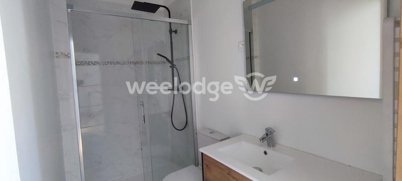 Maison - 210 m² - 6 pièces