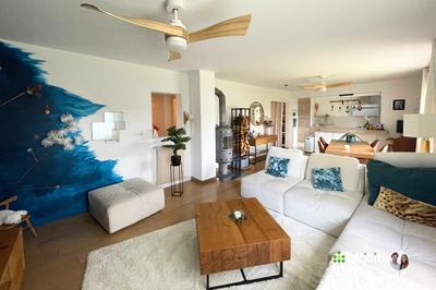 Appartement - 96 m² - 4 pièces