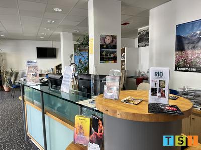 Local d'activités - 150 m² - 5 pièces