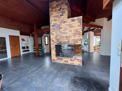 Propriété - 264 m² - 6 pièces