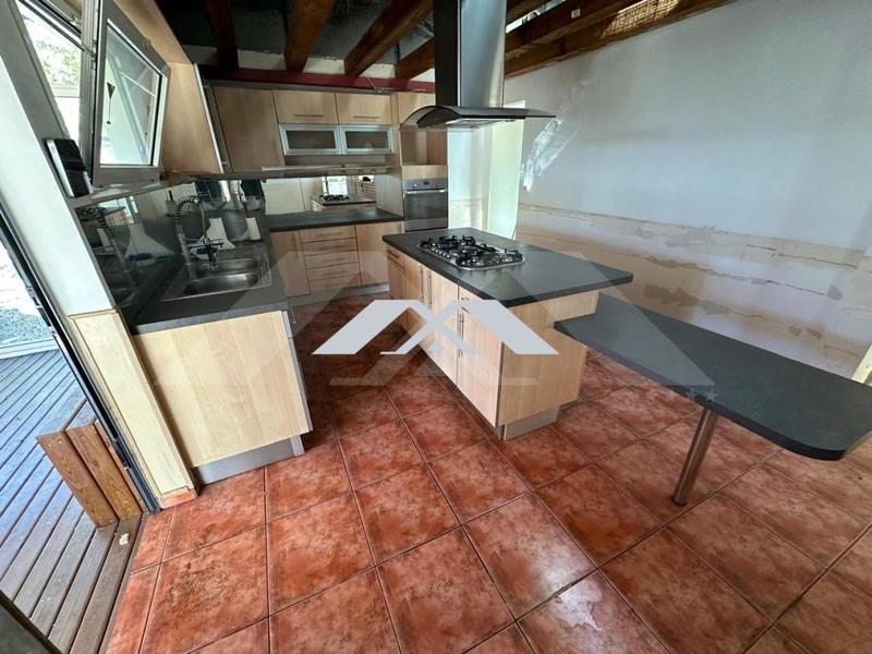 Maison traditionnelle - 140 m² - 5 pièces